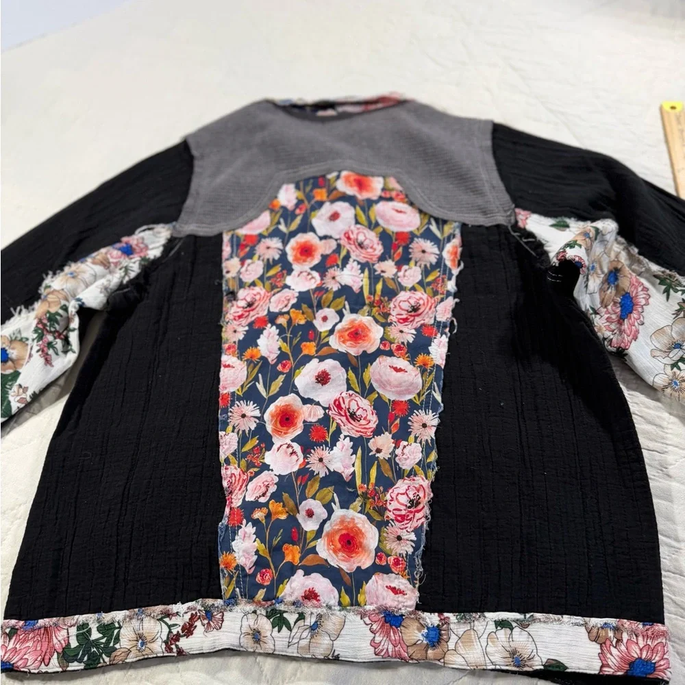 POL Black Floral Patchwork Utility Jacket - Picture 5 of 16